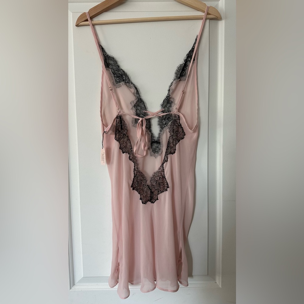 Vintage Victoria’s Secret Lace Nightie. Size M - Picture 2 of 9